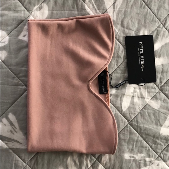 Bandeau Crop top from Pretty Little Thing - Picture 2 of 3